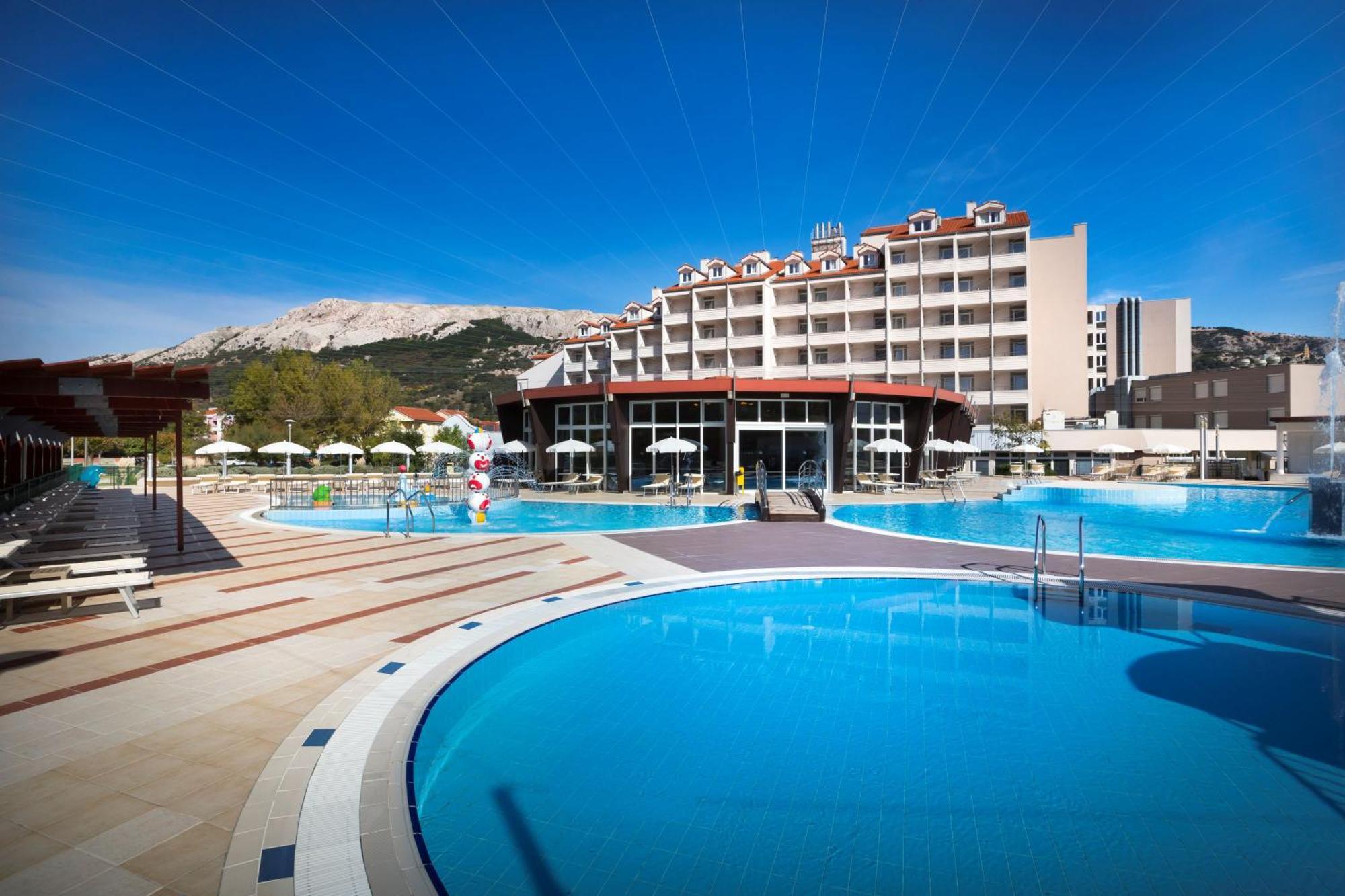 Sunny Baska Hotel By Valamar, Ex Corinthia Exterior foto